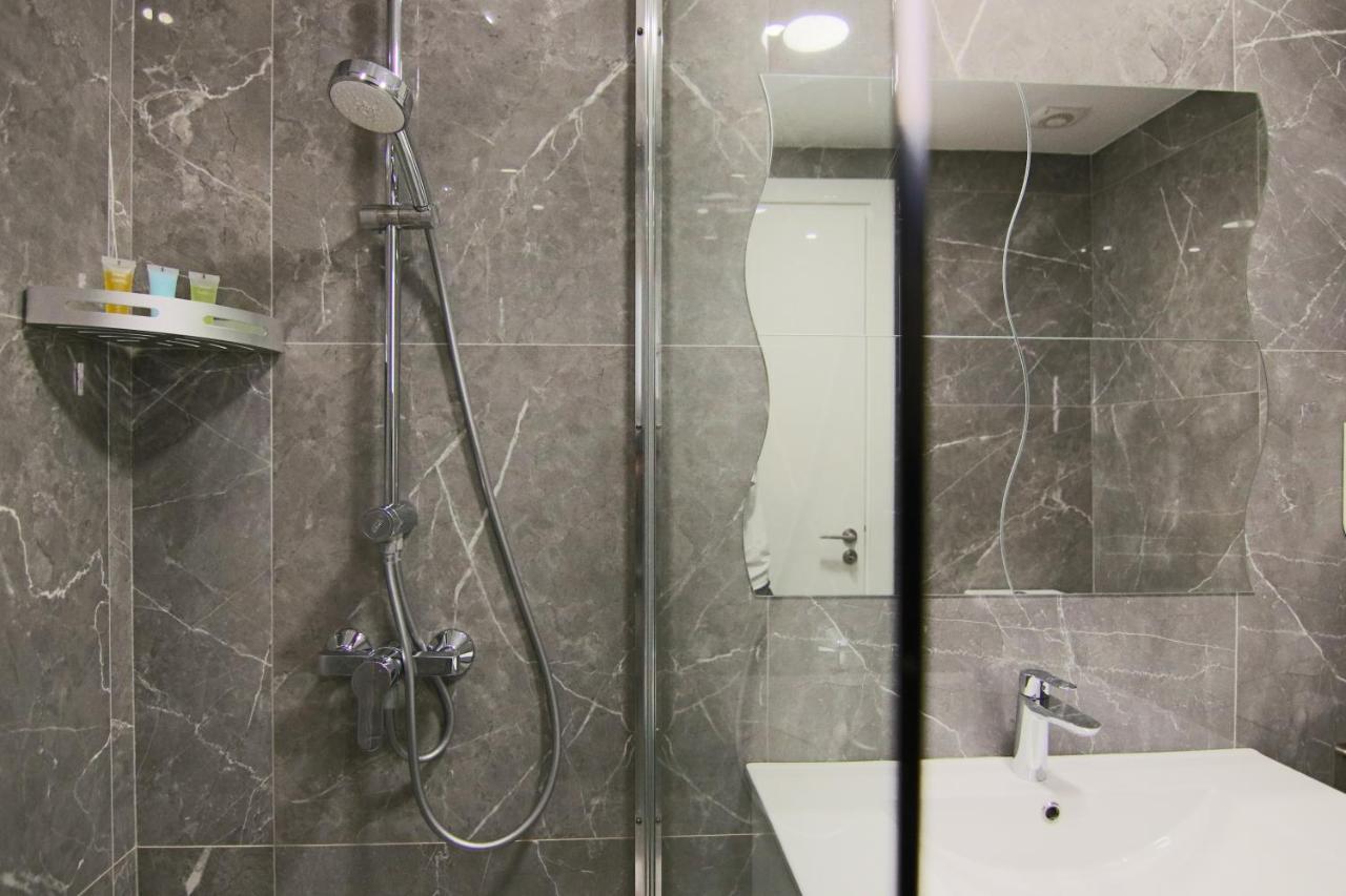 Phaedrus Living: Luxury Suite Nicosia 505 Esterno foto
